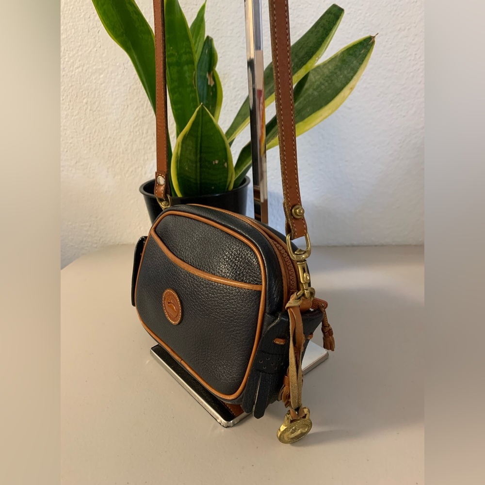 ππDooney & Bourke Crossbody/ Coin Purse AWL - Picture 3 of 16